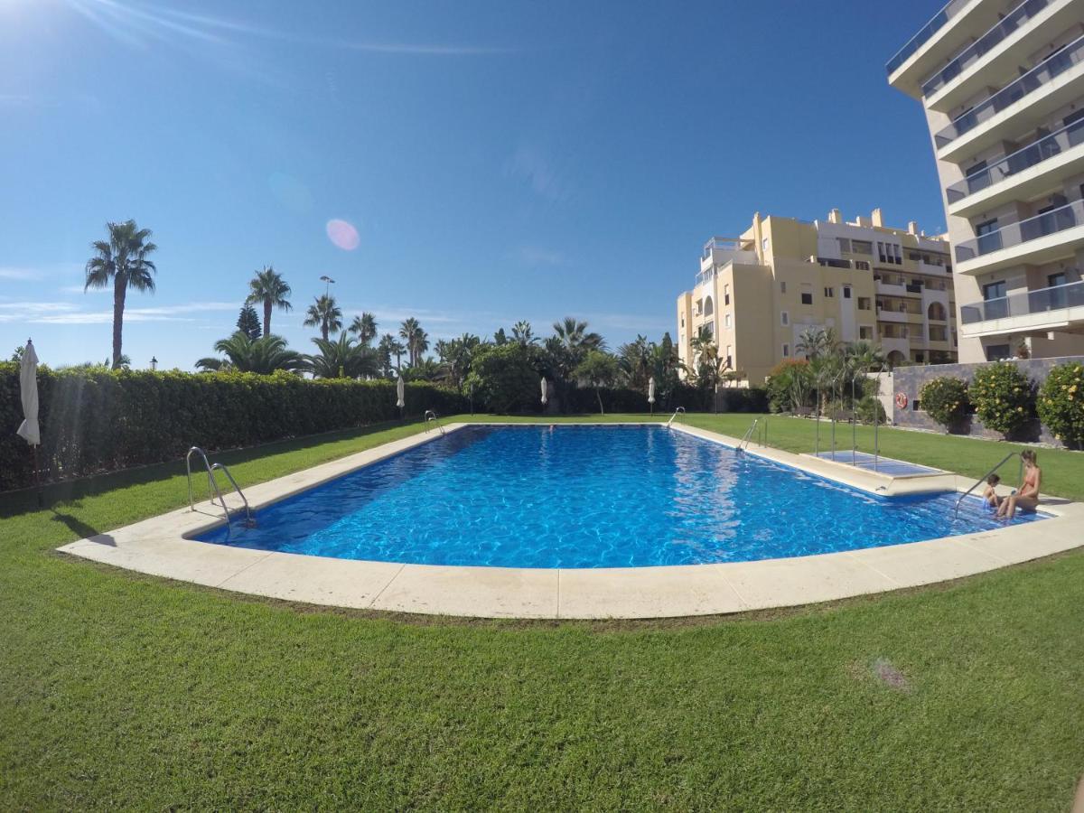 Sotavento 1ª línea de playa Roquetas de Mar Exterior foto