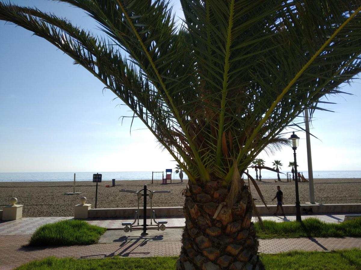 Sotavento 1ª línea de playa Roquetas de Mar Exterior foto